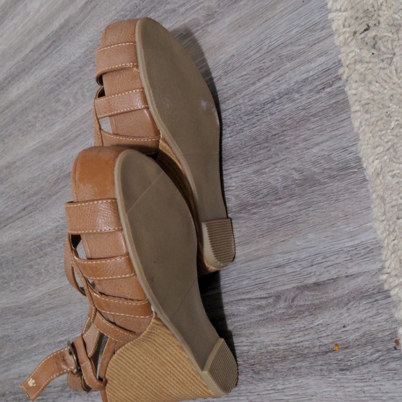 Pure Alfred Sung wedges - Picture 5 of 5